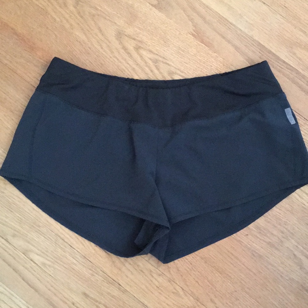 Oiselle mac roga shorts